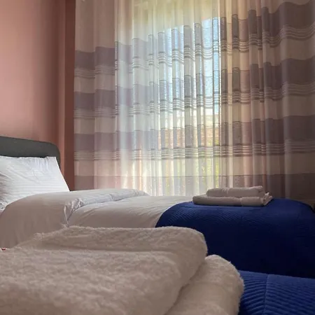Alma Rose Apartment
